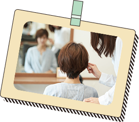 施術後の女性のショートカットの後ろ姿