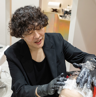 ヘアカラー選定中